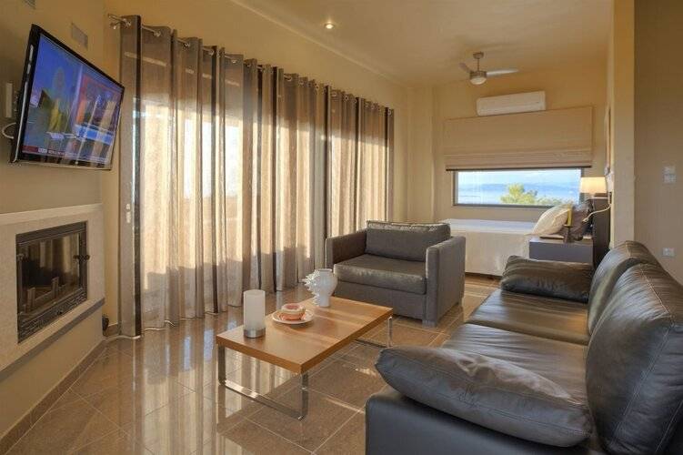 Marini Luxury Apartments And Suites