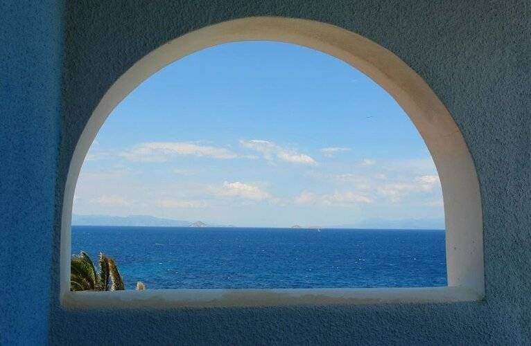 Mistral Apartments Aegina