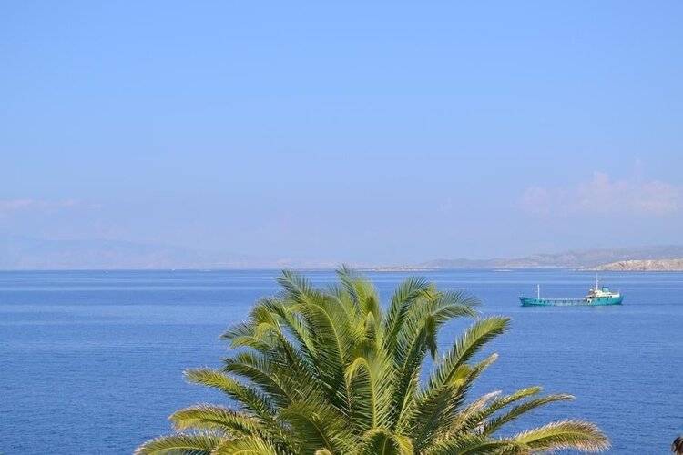 Mistral Apartments Aegina