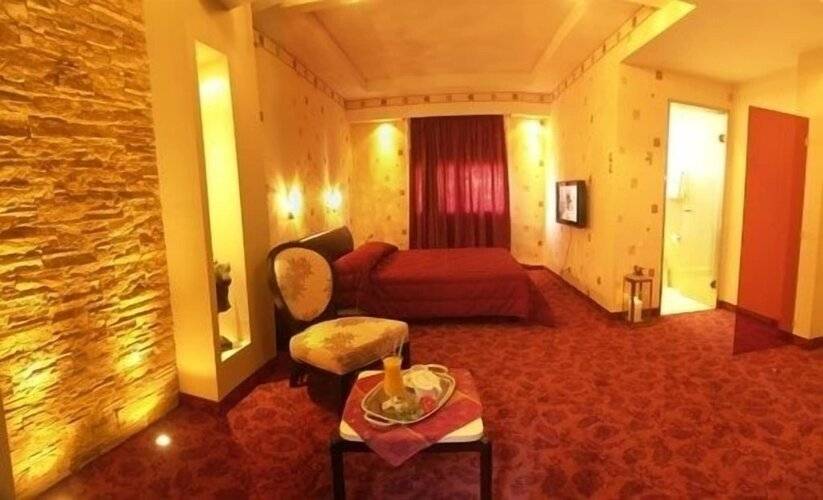 Minoa Hotel