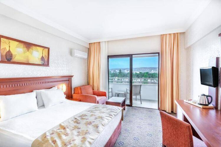Casa Fora Beach Resort