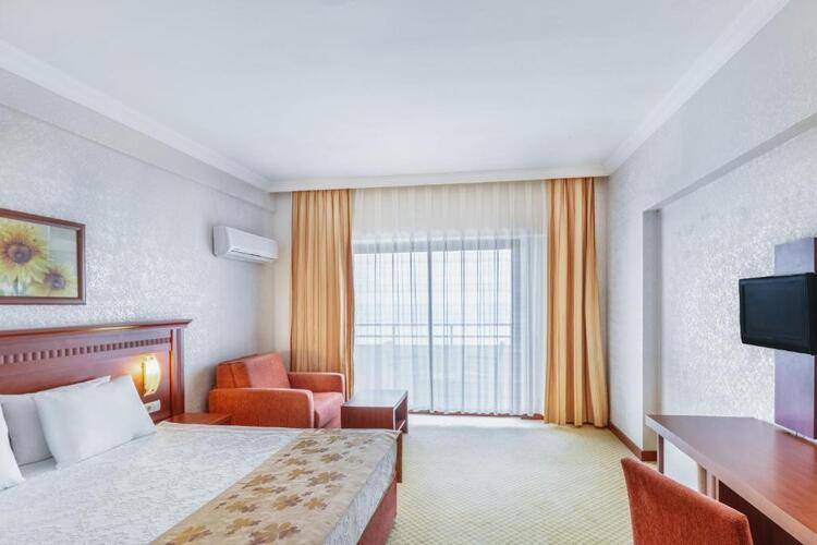 Casa Fora Beach Resort