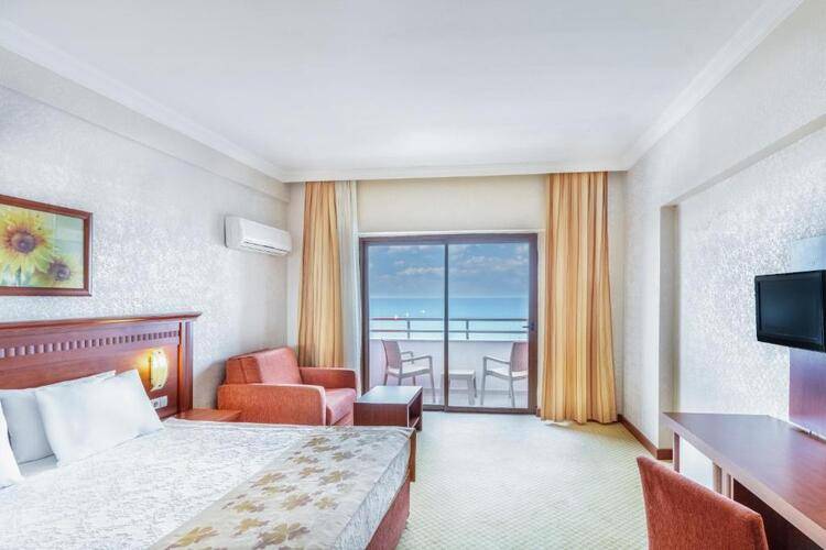 Casa Fora Beach Resort