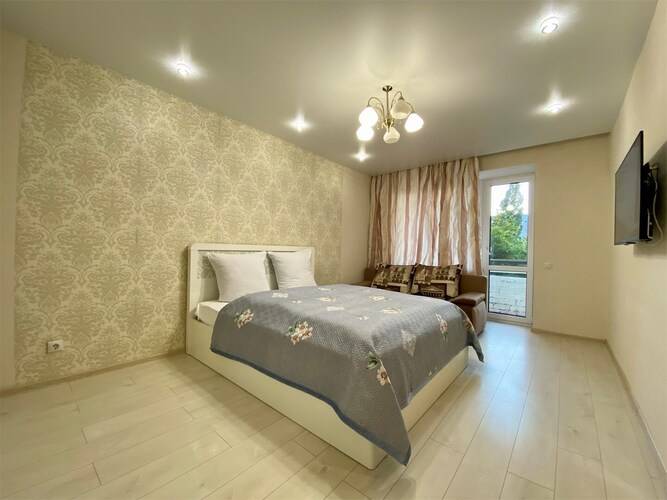 Апартаменты West 39 Гайдара 15а