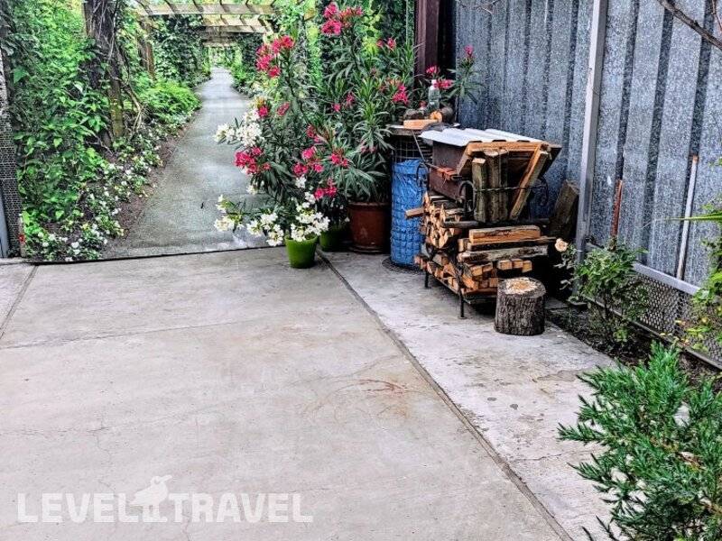 Фотография Гостевой Дом Тенистый Дворик