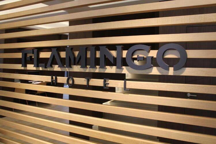 Checkin Flamingo
