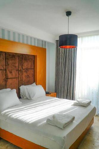 Marina Bay Hotel