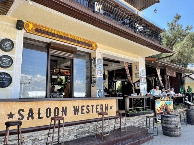 Saloon Western
