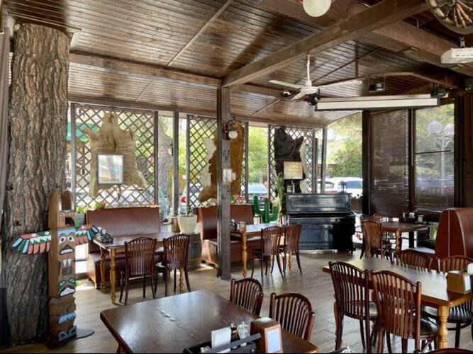 Saloon Western
