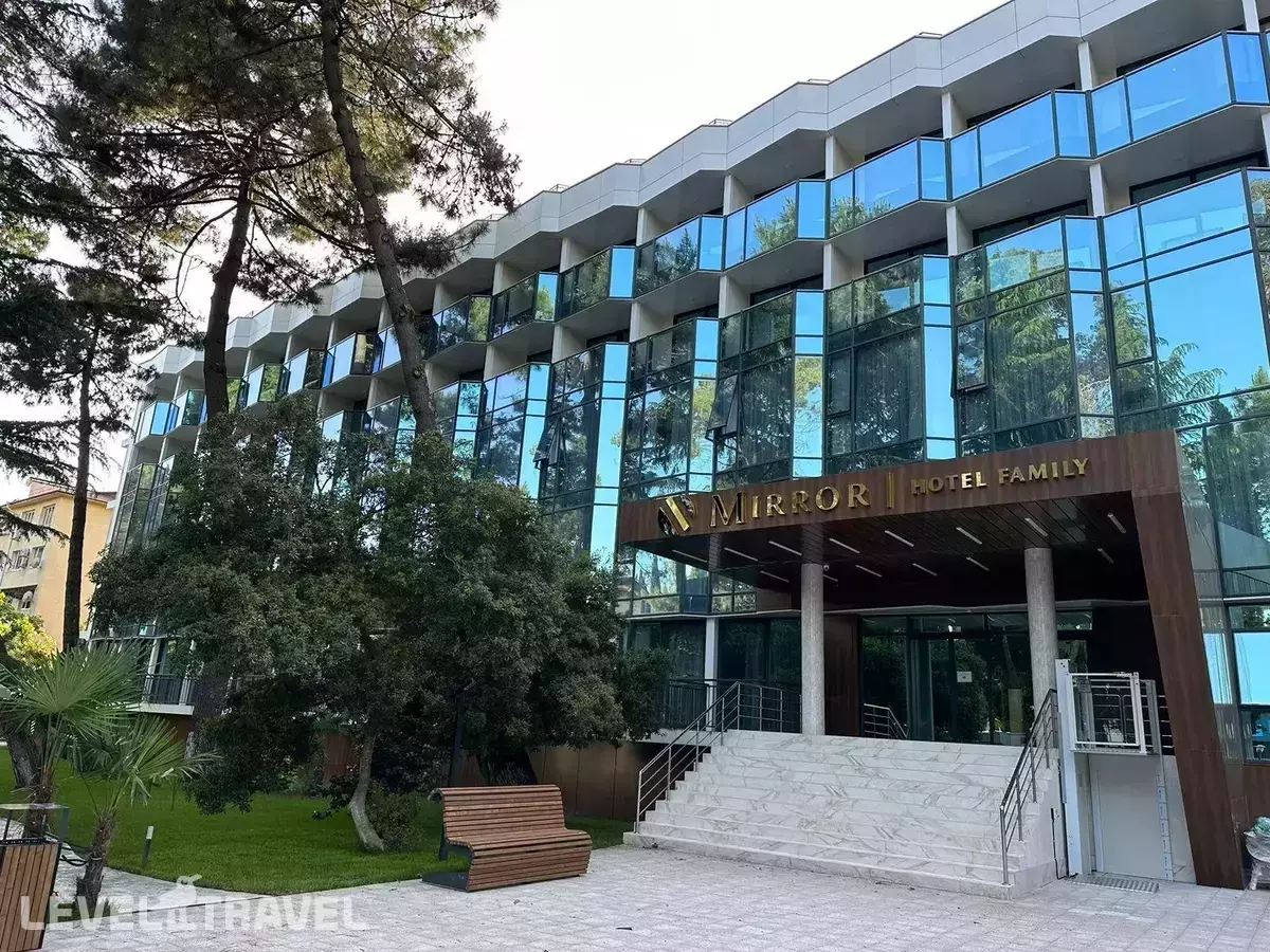 Mirror Family Апарт-Отель