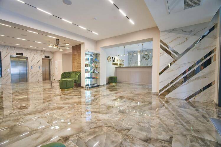 Mirror Family Апарт-Отель