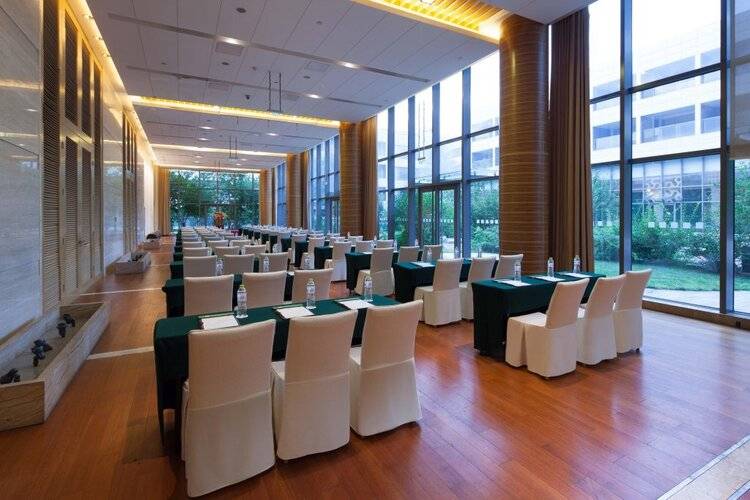 Holiday Inn Beijing Shijingshan Parkview, An Ihg Hotel