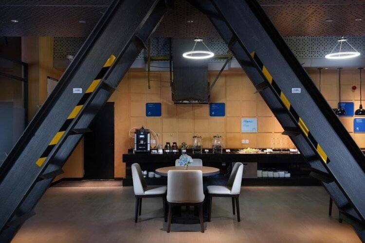 Holiday Inn Express Beijing Shijingshan Parkview, An Ihg Hotel