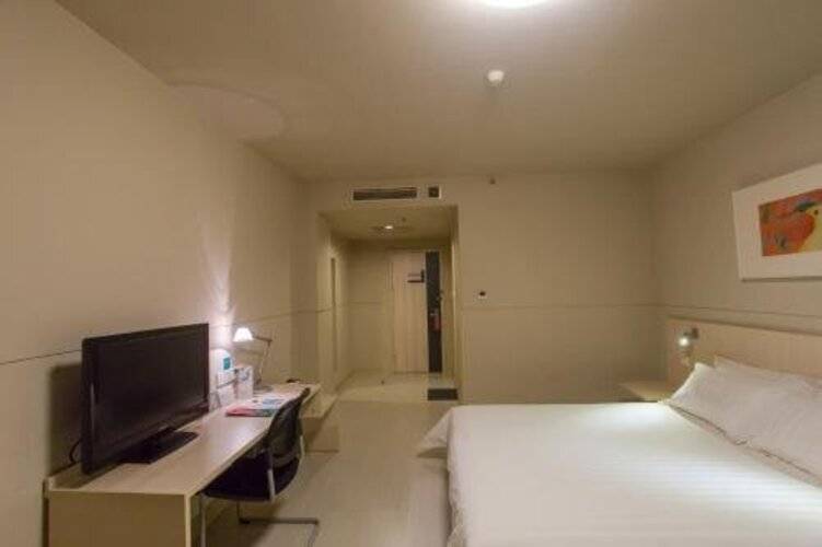 Jinjiang Inn Beijing Lianshi East Road