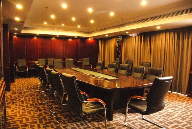 Jianguo Qianmen Hotel