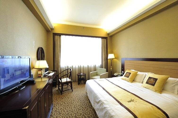 Jianguo Qianmen Hotel