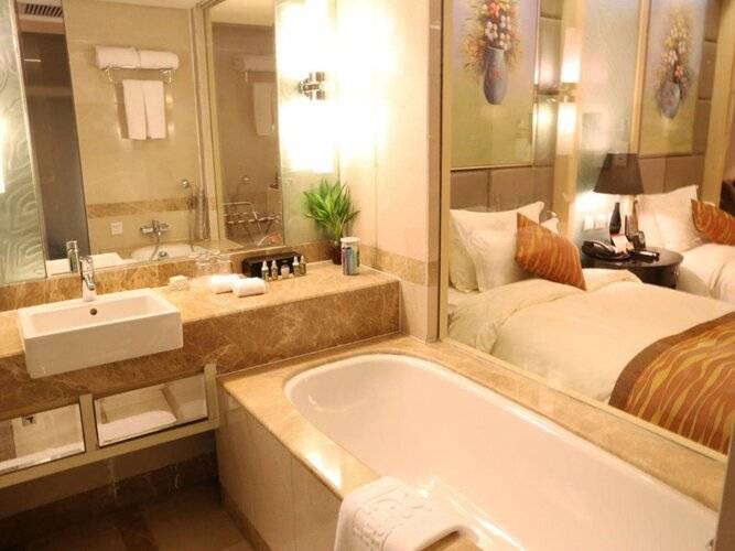 Wenjin Hotel