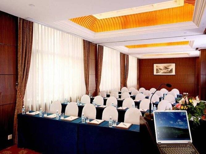 Bei Zhaolong Hotel