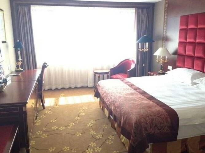 Bei Zhaolong Hotel