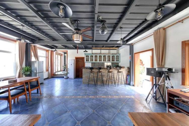 Gubei Water Town Revolution Hotel