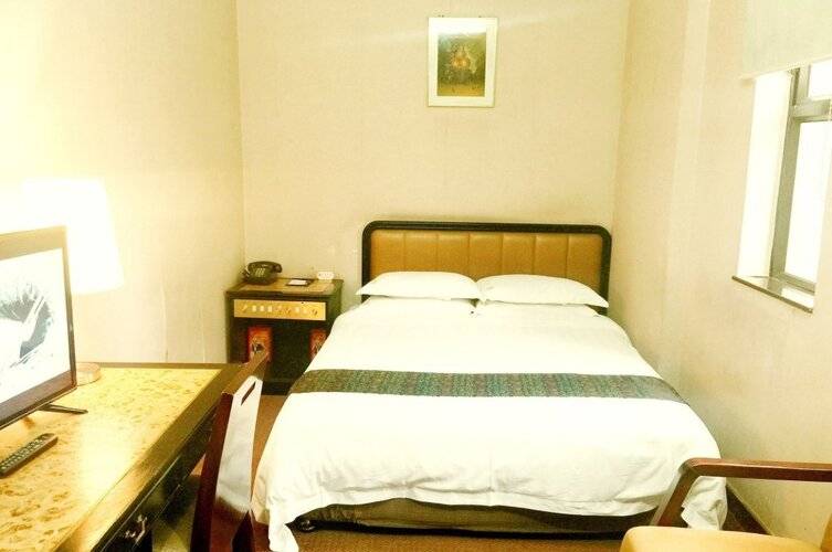 Aiqun Hotel