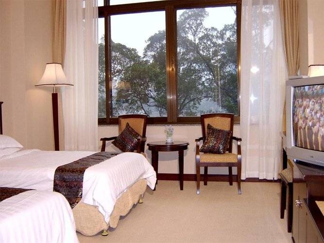 Aiqun Hotel