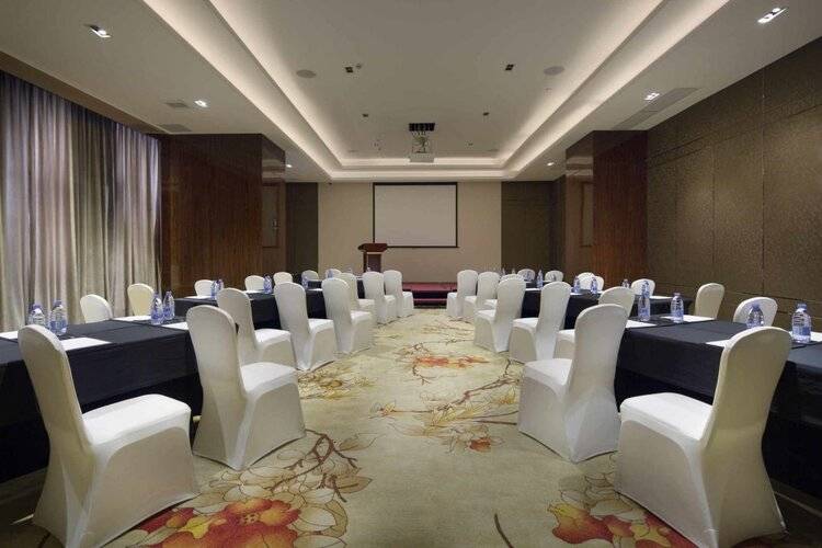 Honder International Hotel