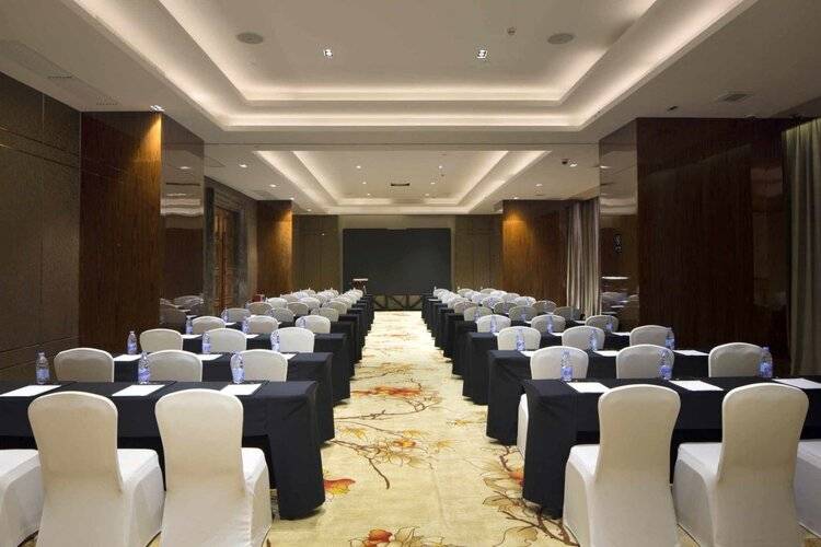 Honder International Hotel