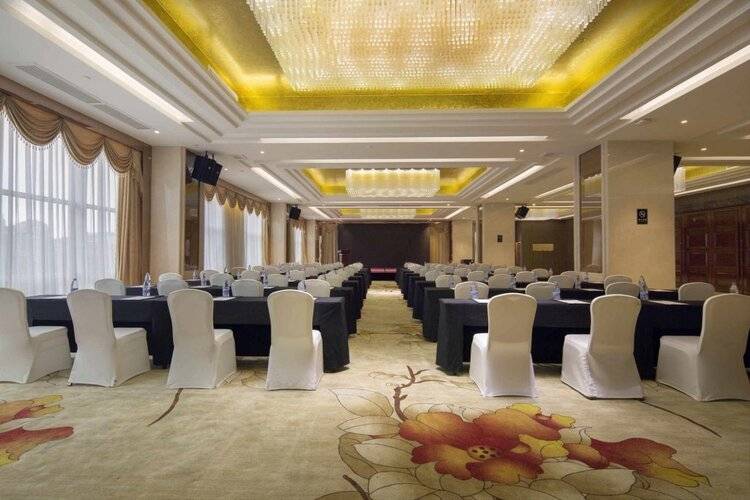 Honder International Hotel