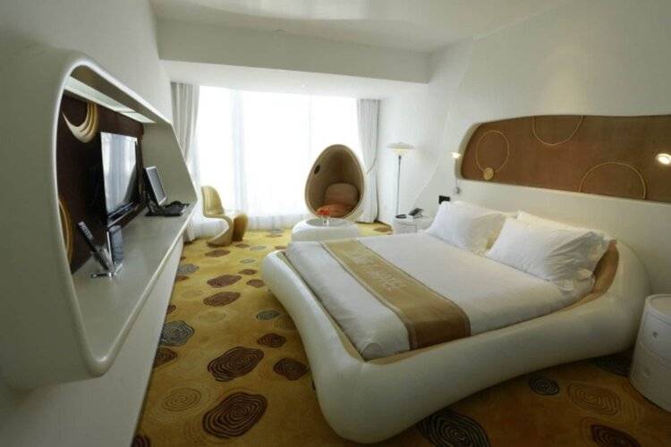 Guangzhou Planet Hotel