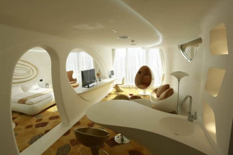 Guangzhou Planet Hotel