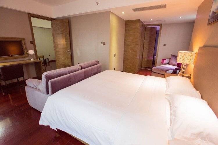 La Perle International Hotel