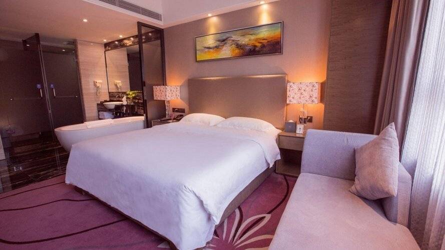 La Perle International Hotel