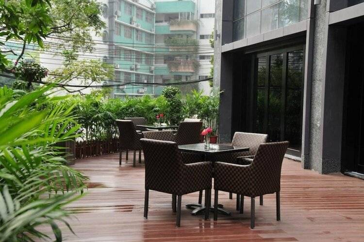 La Perle International Hotel