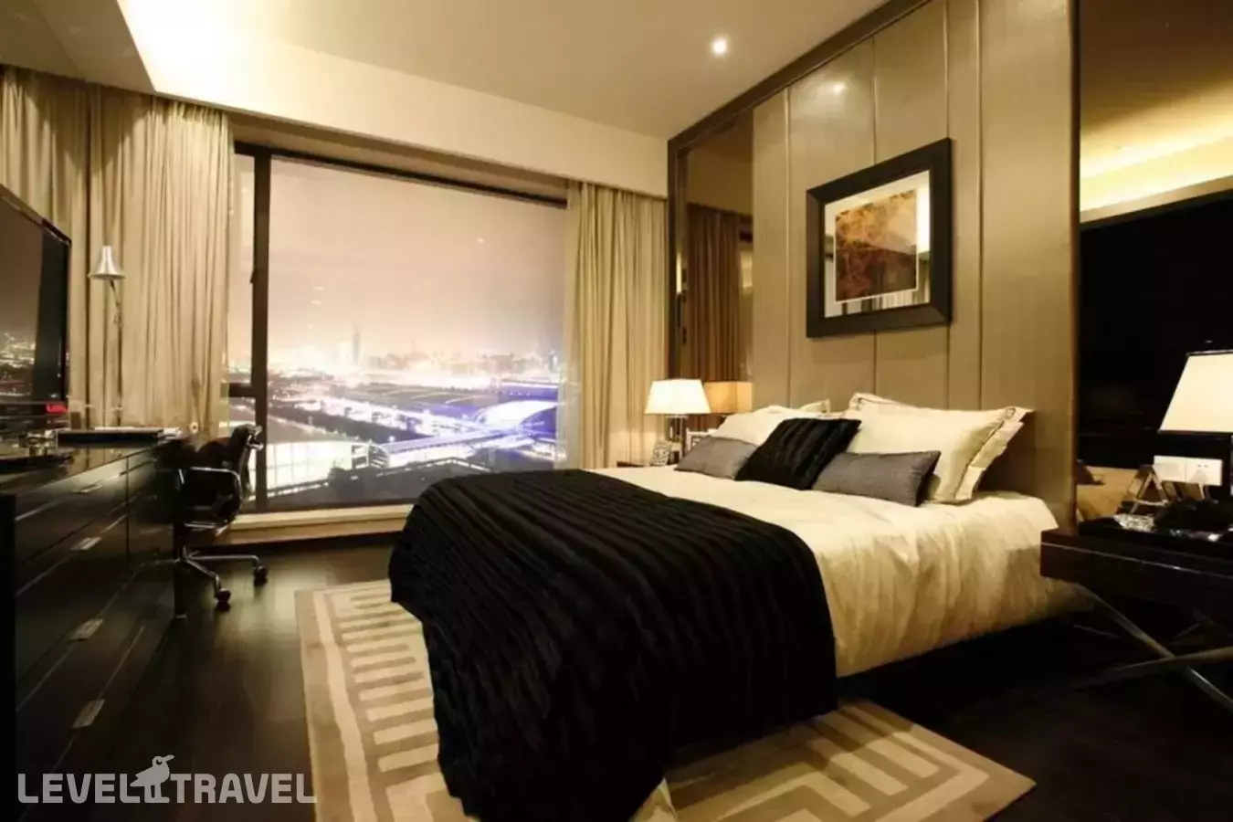 Silin Residence Poly World Trading Center