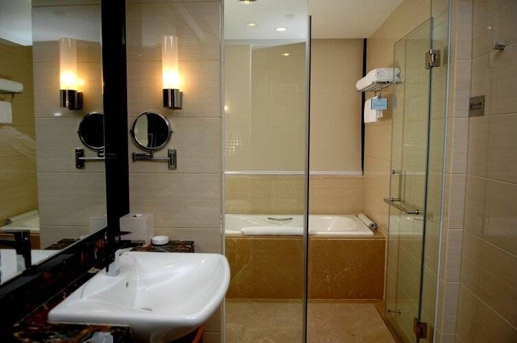 Venus Royal Hotel Yingbin Guangzhou Airport