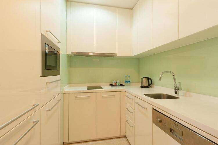 Yicheng Pazhou Poly World Trade Centre Apartment