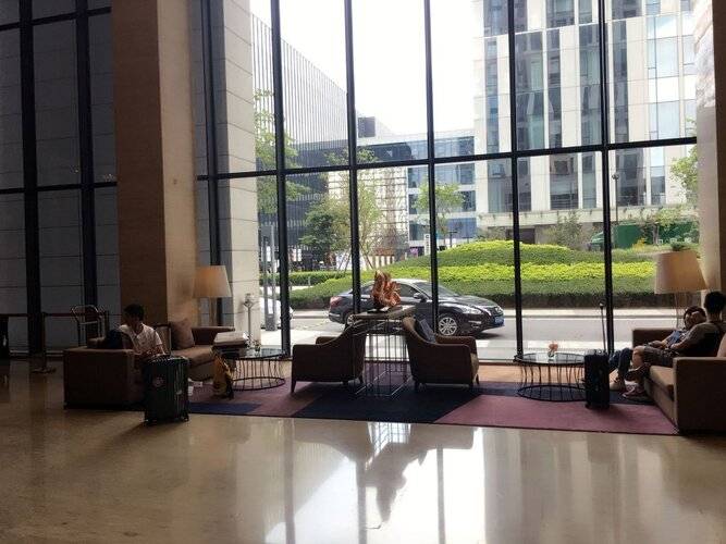 Yicheng Pazhou Poly World Trade Centre Apartment