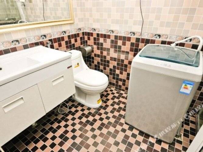 Yoyo International Apartment