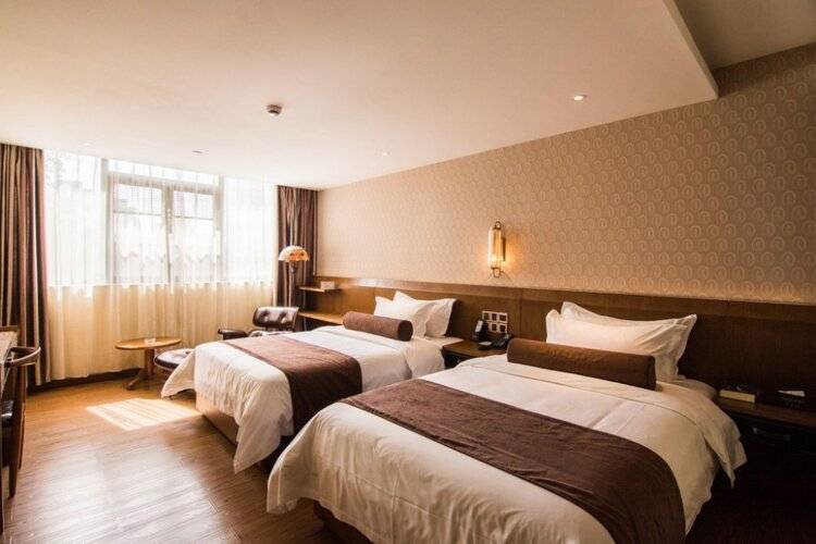 James Joyce Coffetel Guangzhou Railway Station Sanyuanli Metro Station