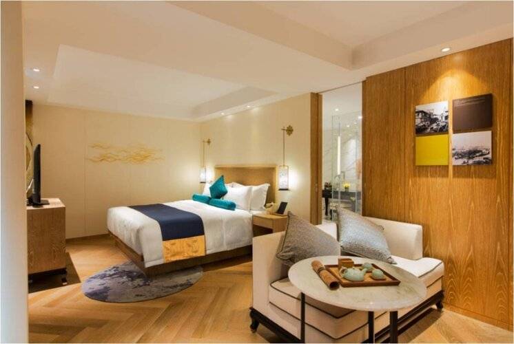 Ln Hotel Five