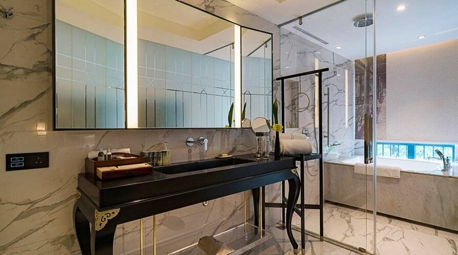 Ln Hotel Five