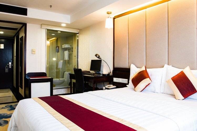 New World Hotel