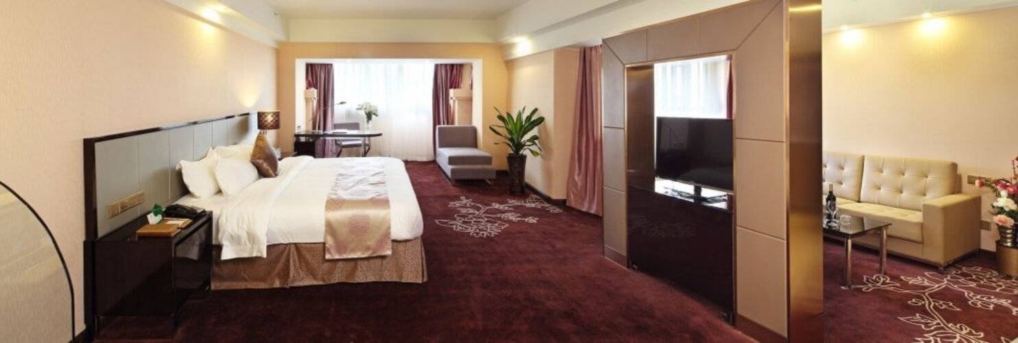 Clayton Hotel