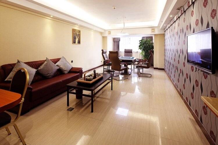 Clayton Hotel