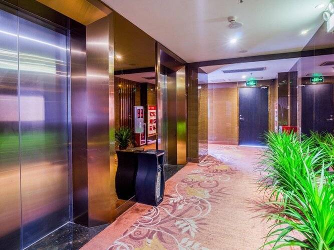 Clayton Hotel