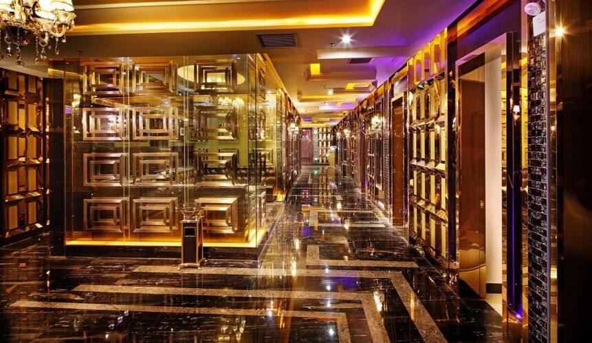 Clayton Hotel