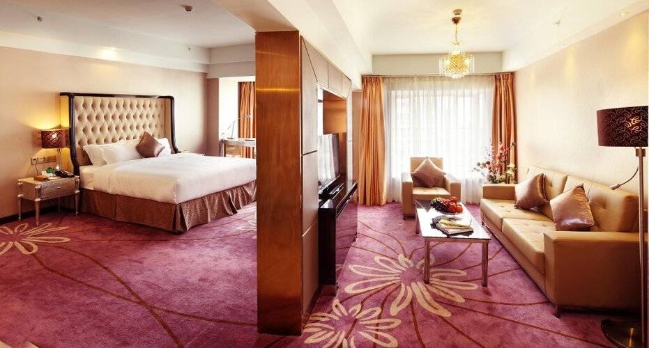 Clayton Hotel