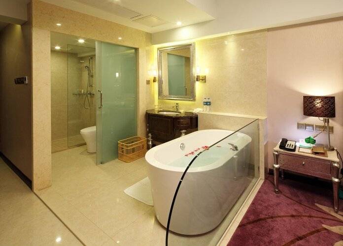 Clayton Hotel