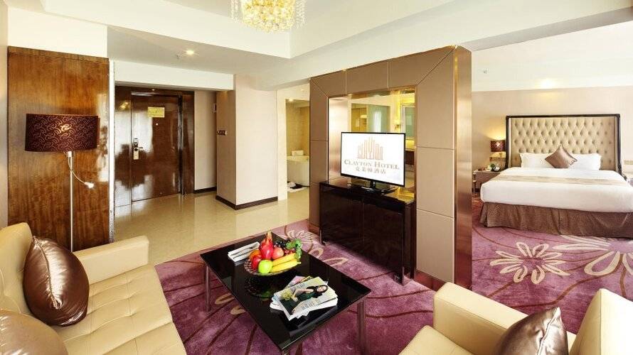 Clayton Hotel